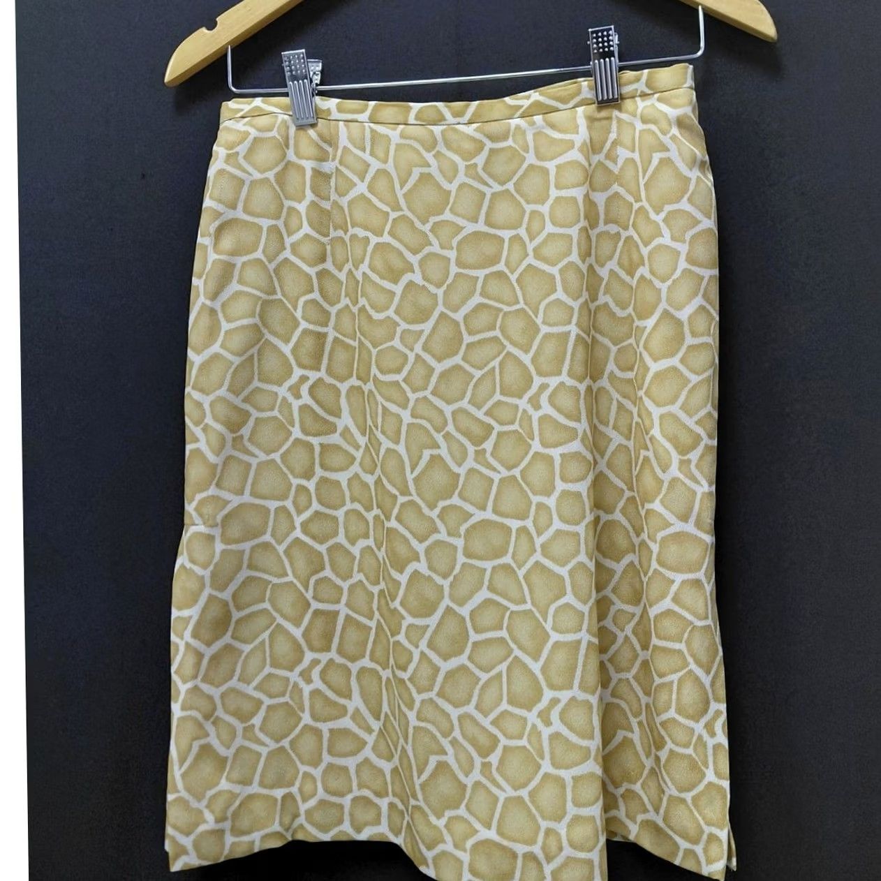 Liz Claiborne Liz Claiborne Collection Giraffe Print Skirt A-Line Short Beige 8 Women Back Zipper Mid Rise Lined Rayon Vintage No Size 30" / US 8 / IT 44 - 2 Thumbnail