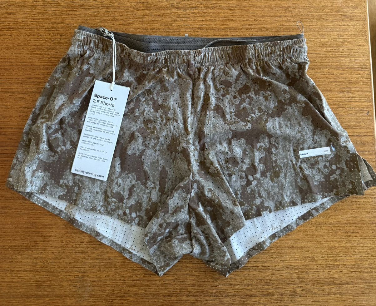 Other Satisfy Space-O 2.5” shorts Size 32" / US 10 / IT 46 - 1 Thumbnail