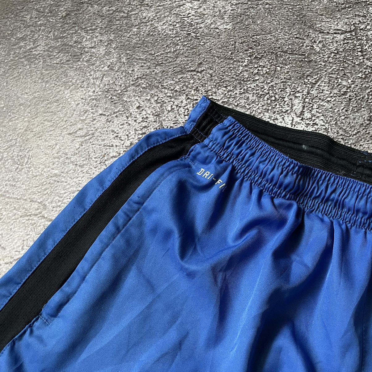 Vintage Vintage 90s Nike Baggy Shorts Y2K Streetwear Blue Washed 34 Size US 34 / EU 50 - 2 Thumbnail