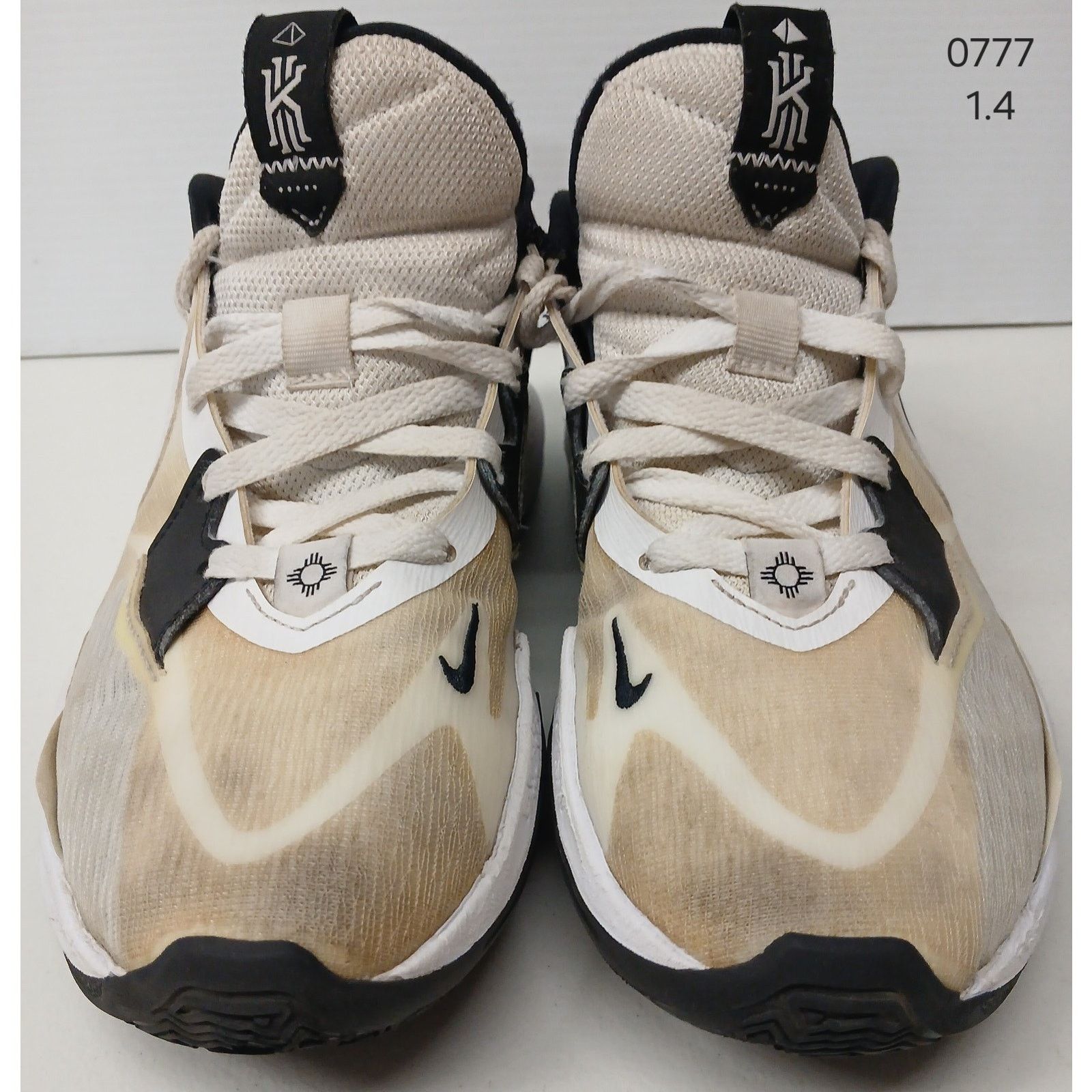 Nike Nike DO9617-100 (8) White Kyrie Low 5 TB Basketball Sneaker Size US 8 / EU 41 - 1 Thumbnail