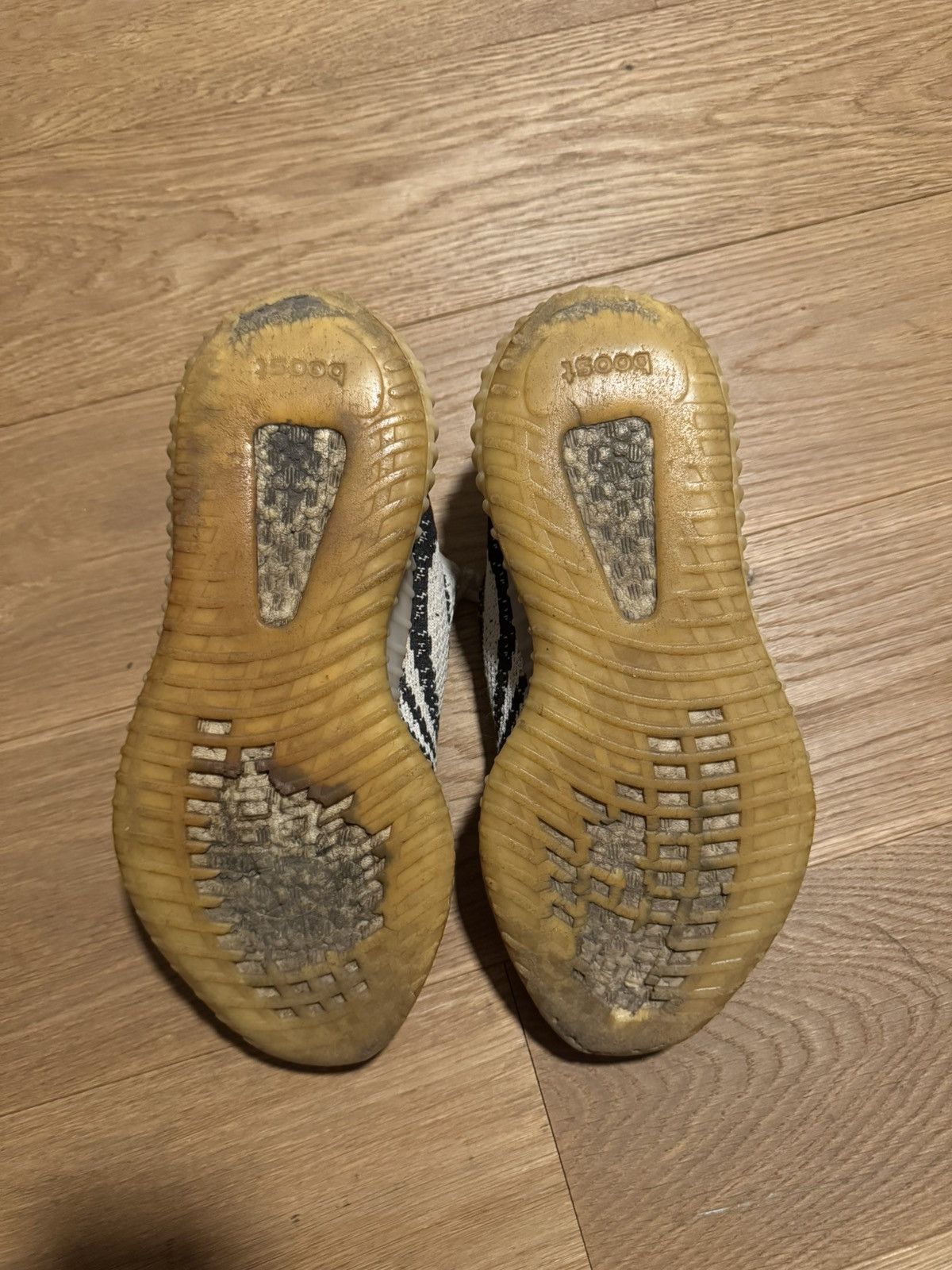 Adidas Yeezy boost 350 V2 “zebra” Size US 9 / EU 42 - 5 Thumbnail