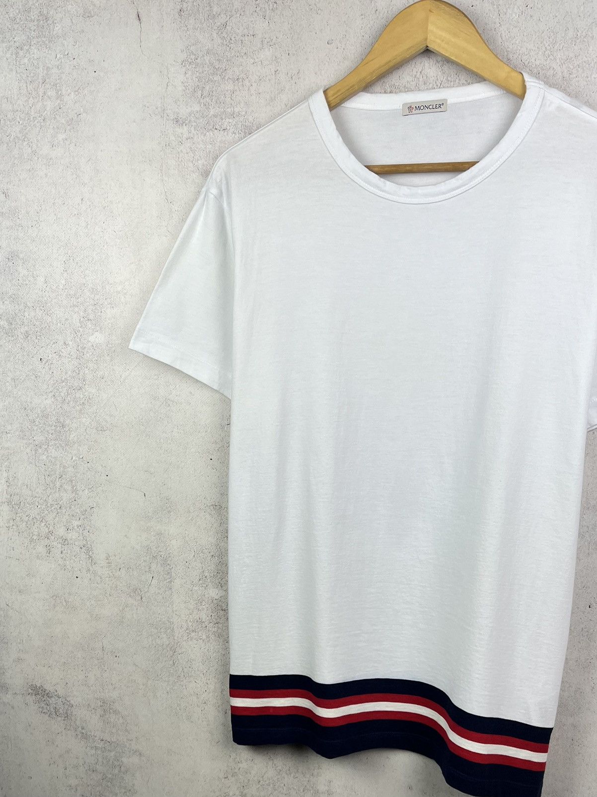 Moncler Moncler France Luxury Classic T-Shirt Rare Retro Hype Y2K Size US L / EU 52-54 / 3 - 2 Thumbnail