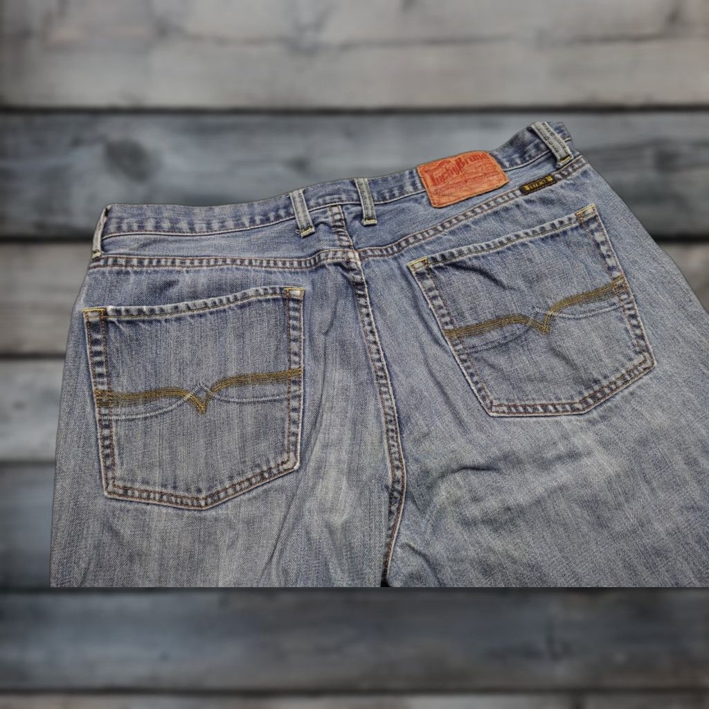 Lucky Brand Lucky Brand Jeans Mens 36x29 Blue Light Wash Denim Distressed Loose Fit Jeans Size US 36 / EU 52 - 1 Thumbnail