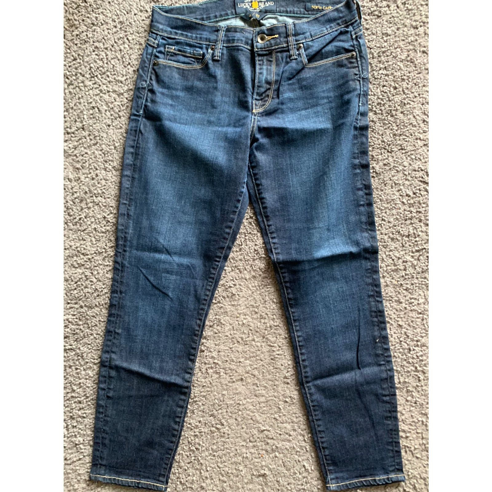 Lucky Brand Lucky Brand Sofia Capri Jean's Women's 4x27 Dark Blue Nice EUC Size 27" / US 4 / IT 40 - 4 Thumbnail