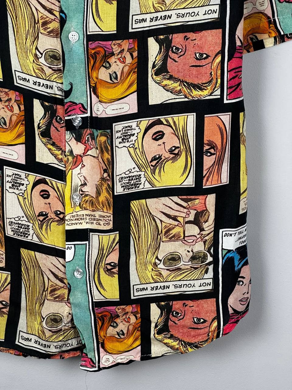 Vintage Vintage 90’s Pop Art Comics Girls AOP Hawaii Shirt Viscouse Size US S / EU 44-46 / 1 - 5 Thumbnail