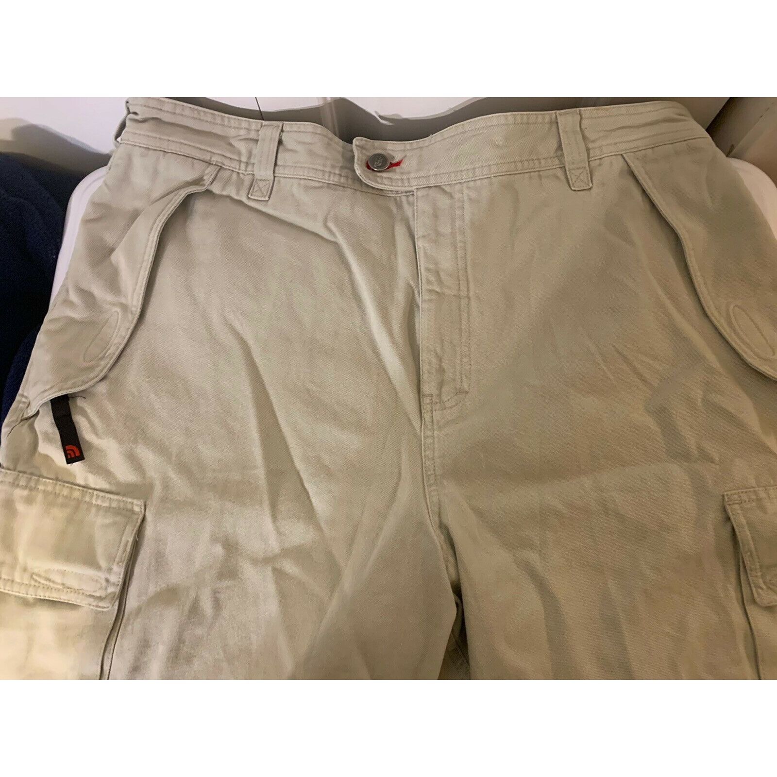 The North Face Vintage The North Face Cargo Shorts Men’s Sz 38 Cotton Beige Size US 38 / EU 54 - 3 Thumbnail
