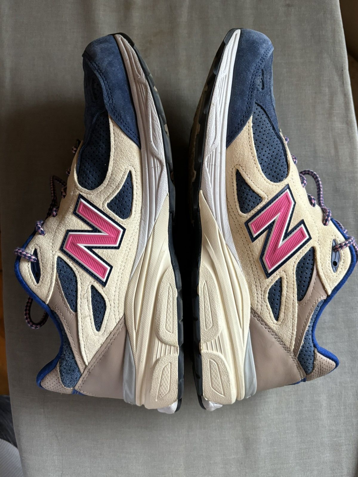Kith × New Balance Kith X New Balance 990v3 11.5 gently used Size US 11.5 / EU 44-45 - 6 Thumbnail