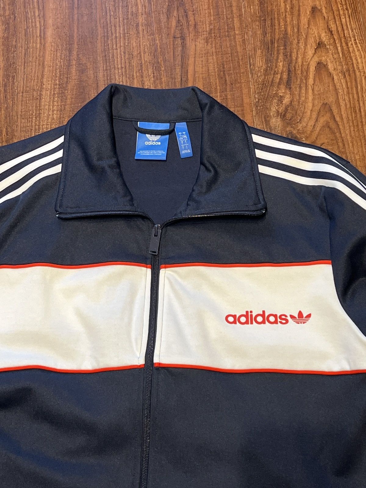 Adidas Adidas Classic Track Jacket Rare size L Size US L / EU 52-54 / 3 - 2 Thumbnail