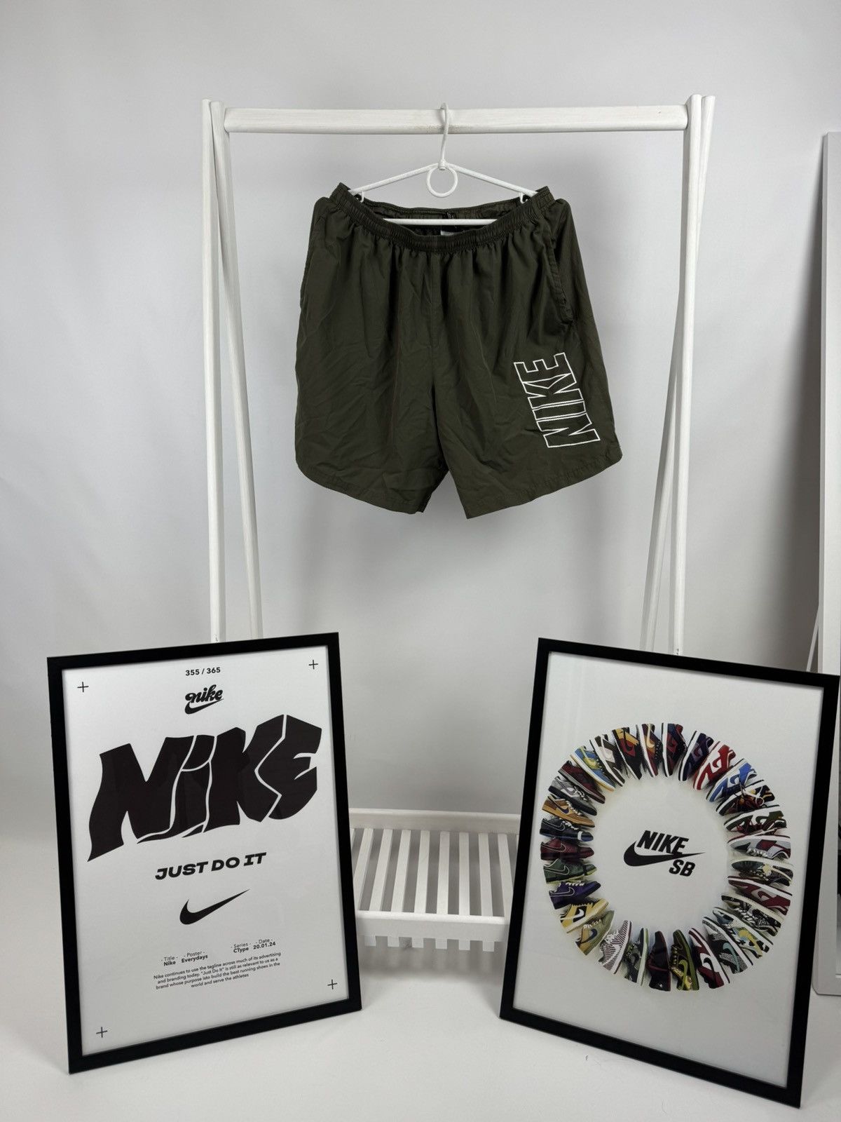Nike Nike Big Logo Sport Wear Shorts Size US 36 / EU 52 - 1 Thumbnail