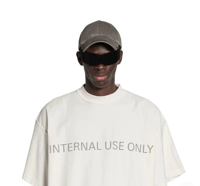 Balenciaga Balenciaga Short - sleeved t - shirt Size US S / EU 44-46 / 1 - 9 Thumbnail