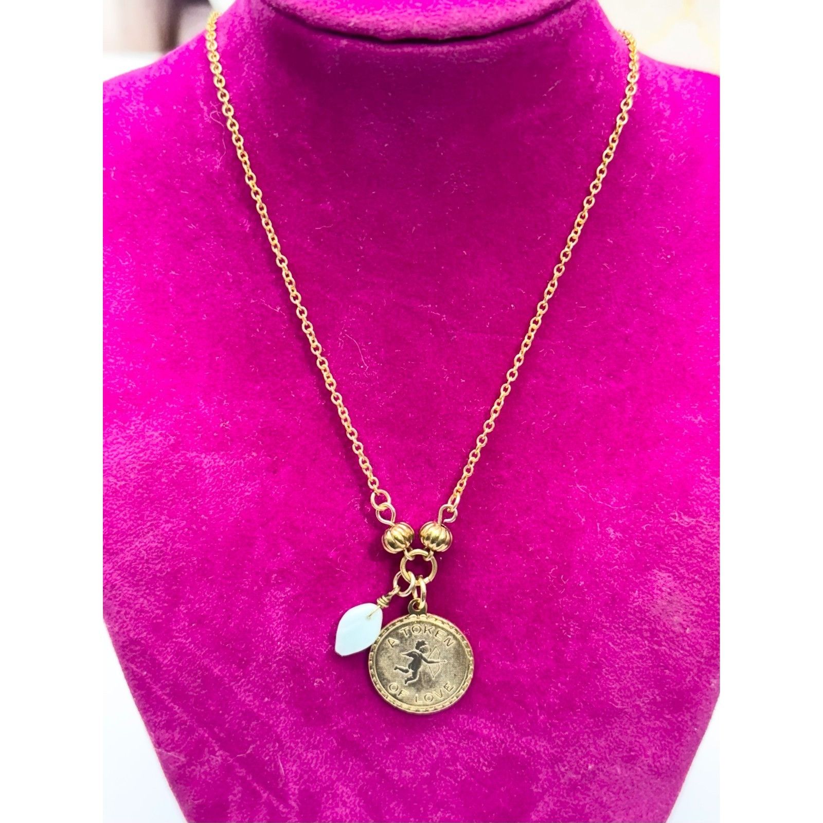 Vintage Vintage token of love blue glass leaf charm necklace Size ONE SIZE - 4 Thumbnail