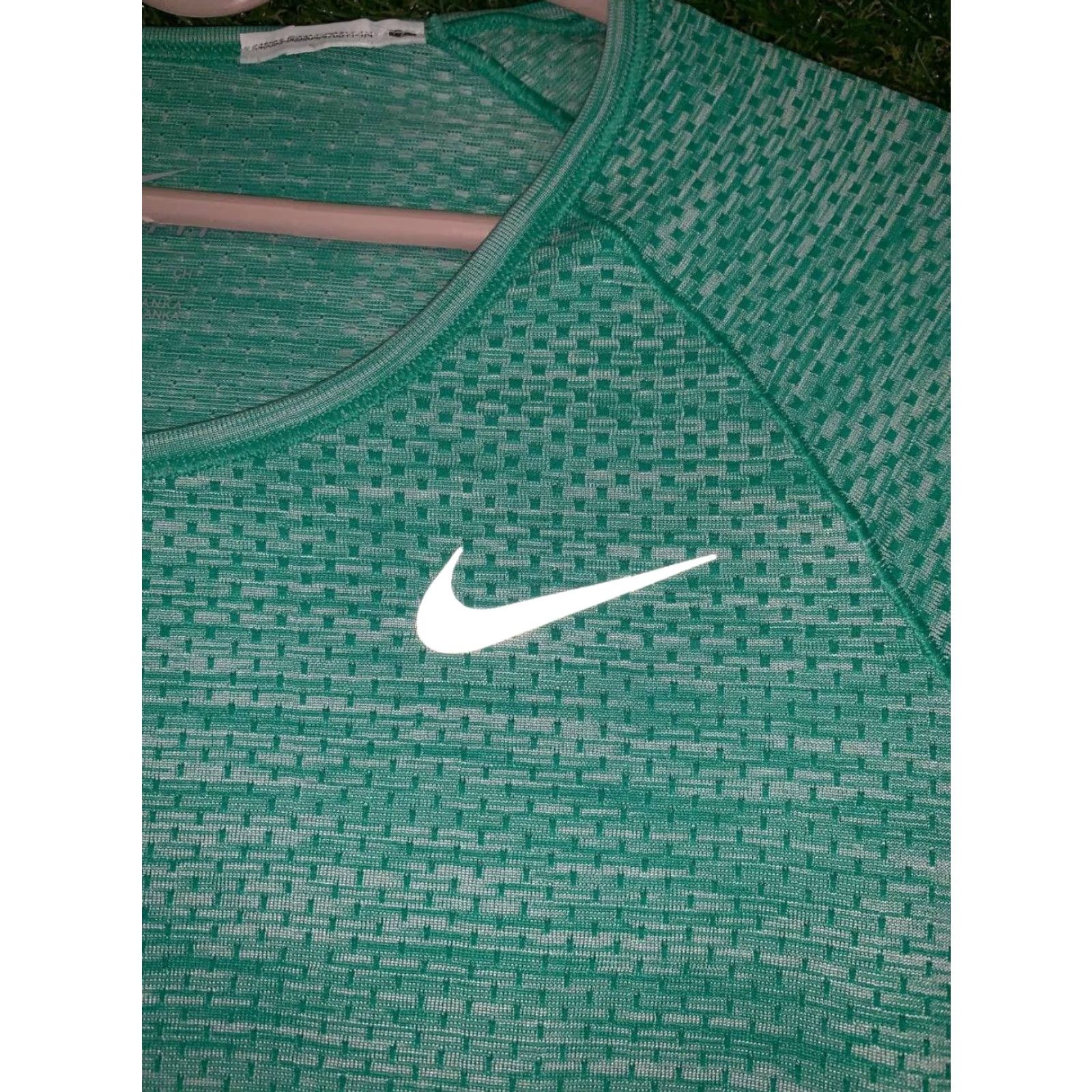 Nike NIKE DRI-FIT ORIGINAL RUN RUNNING WOMEN TRAINING SHIRT JERSEY SIZE S SMALL GREEN Women Shirt S Green Nike Dri-Fit Run Training jersey Size S / US 4 / IT 40 - 4 Thumbnail