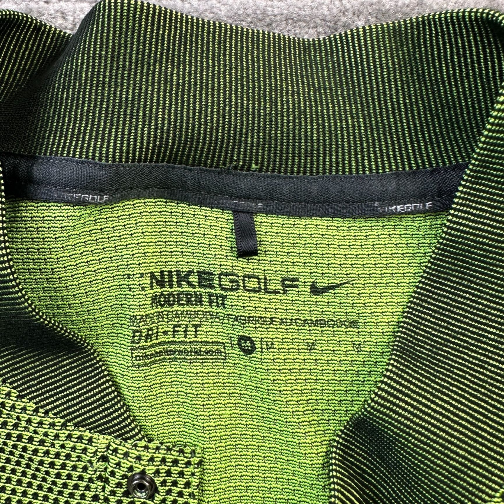 Nike Nike Polo Shirt Mens M Green Regular Fit Dri-Fit Knit Short Sleeve Band Collar Swing Momentum Fly Shield Size US M / EU 48-50 / 2 - 6 Thumbnail