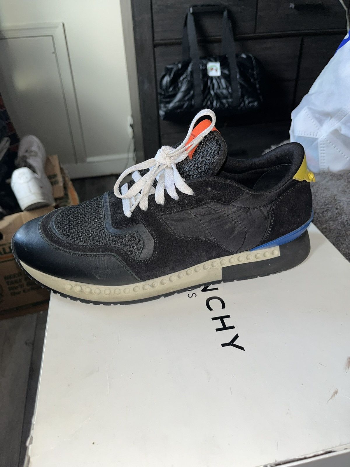 Givenchy Givenchy Active Runner Sneaker Mens Size 11 Size US 11 / EU 44 - 7 Thumbnail