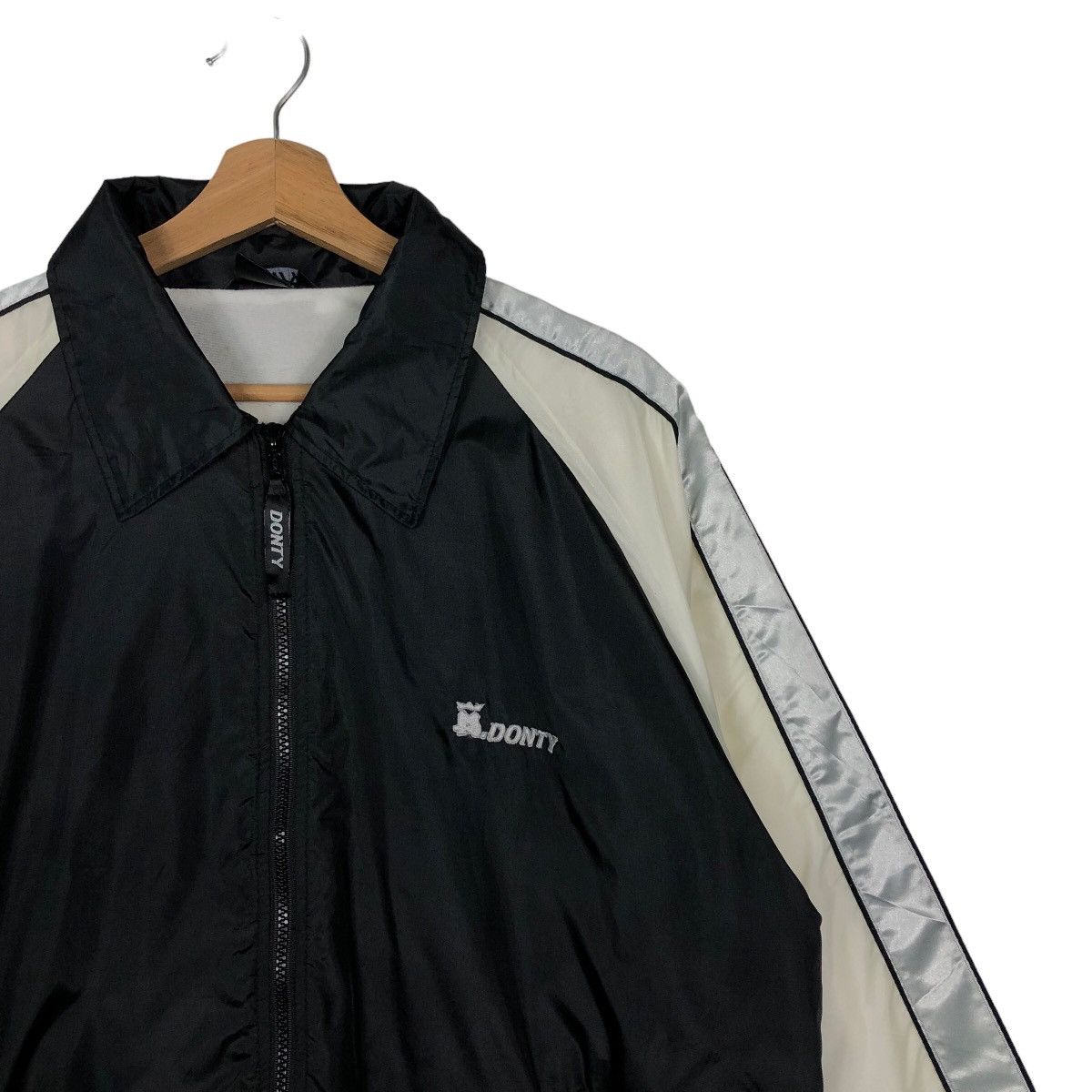 Japanese Brand 🔥90’s Vintage Skate Jacket Donty Big Logo Snap Button Size US M / EU 48-50 / 2 - 5 Thumbnail