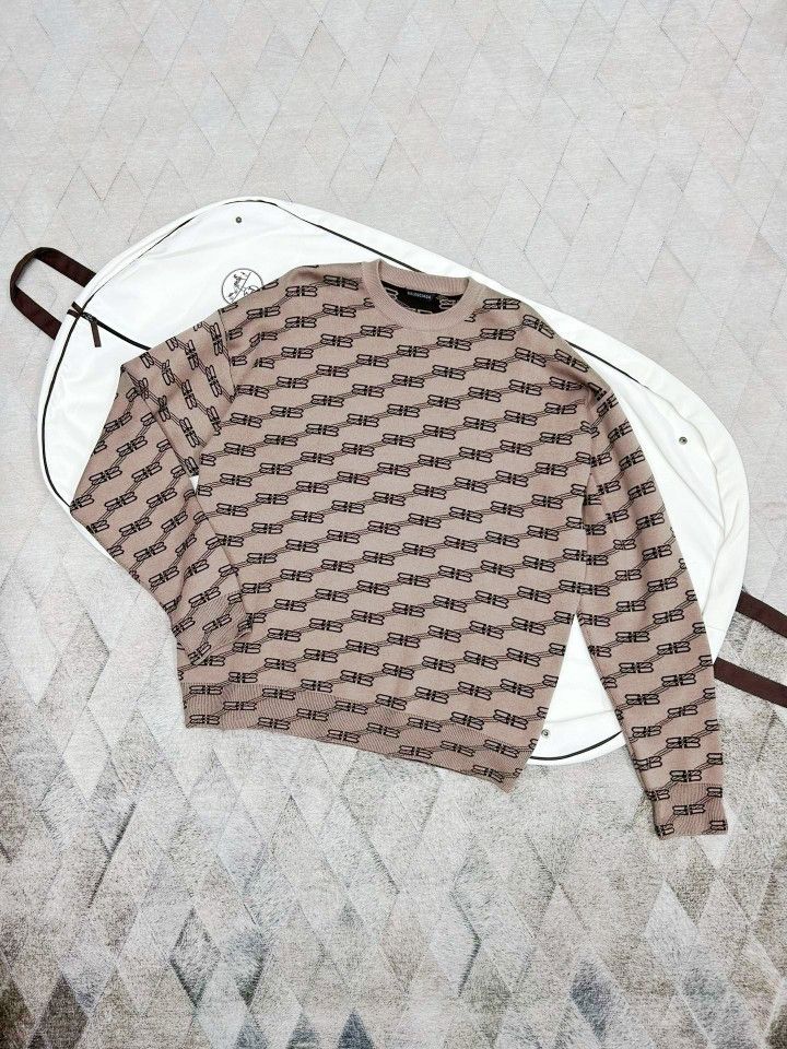 Balenciaga Balenciaga All-over Logo Sweater Size M Size US M / EU 48-50 / 2 - 1 Thumbnail