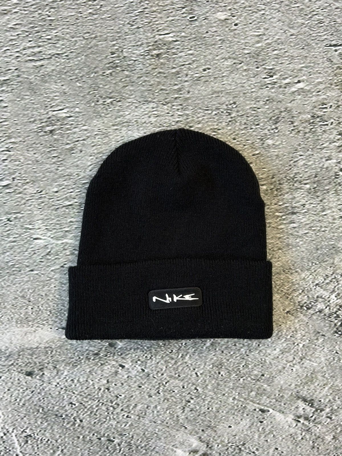 Nike × Vintage Nike beanie vintage black hat small logo 90s Size ONE SIZE - 1 Thumbnail