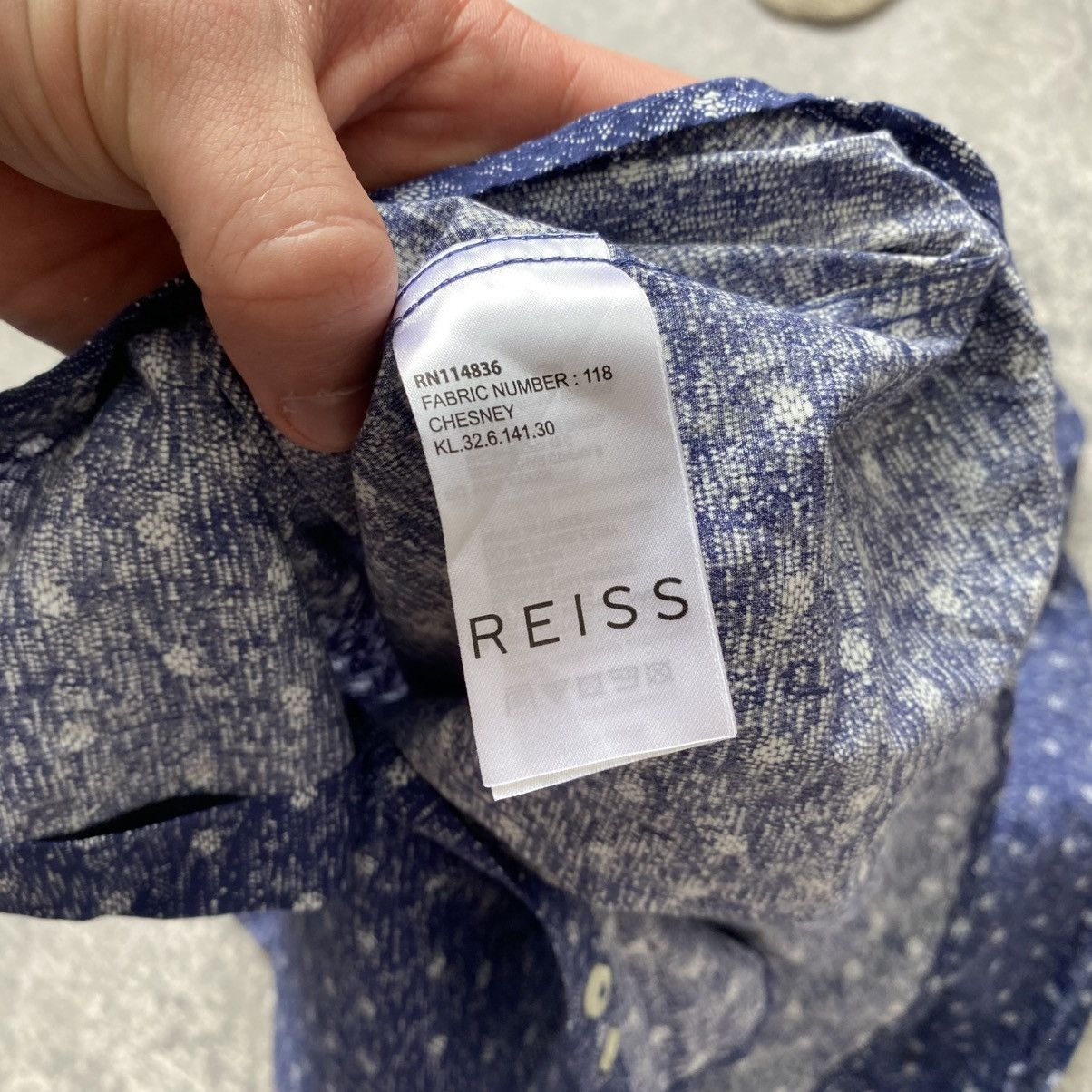 Reiss Designer Reiss Graphic luxury button up shirt Size US S / EU 44-46 / 1 - 7 Thumbnail