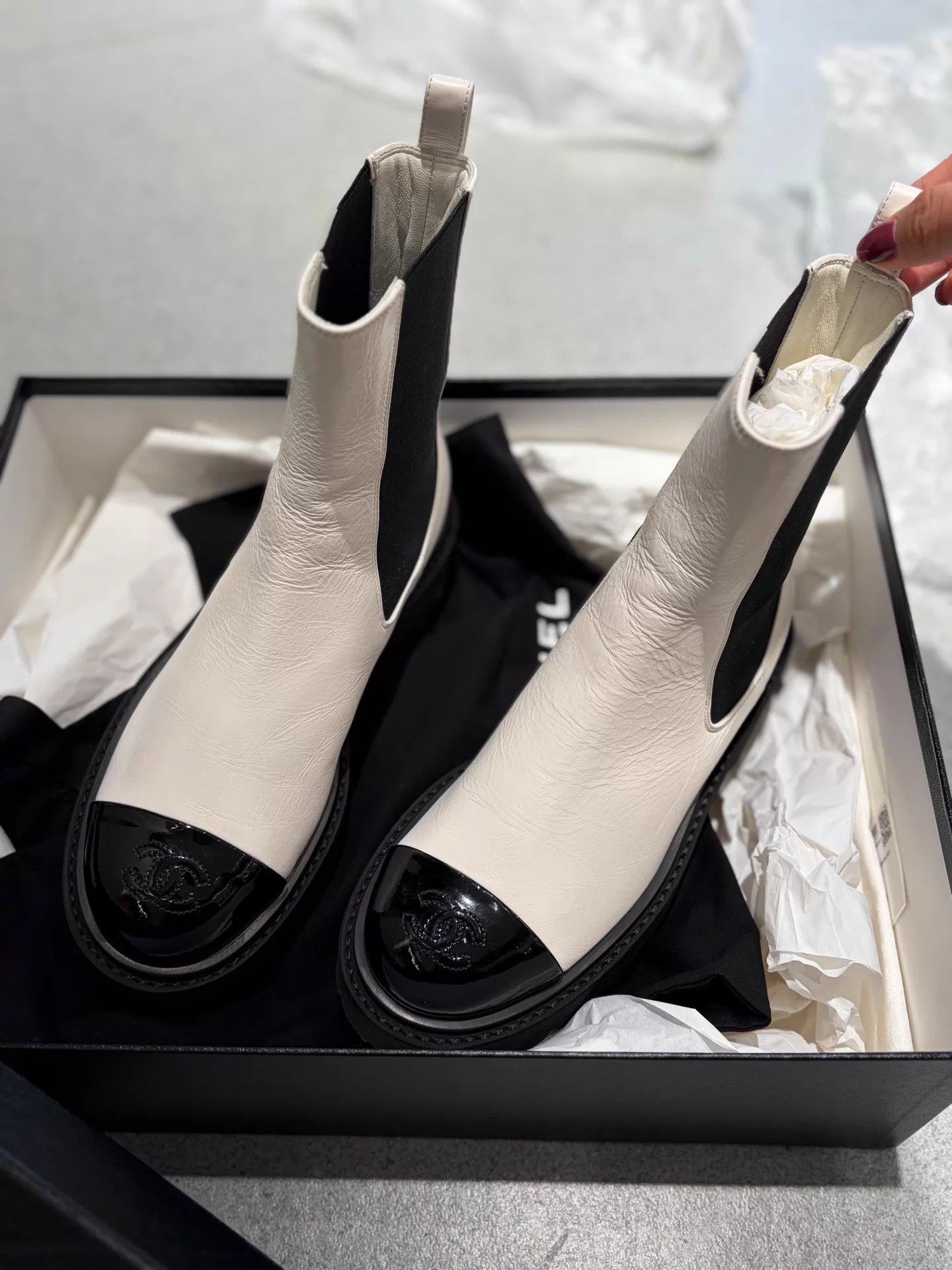 Chanel Chanel Panda Colorblock Platform Ankle Boots FR 36.5 Size US 6 / IT 36 - 2 Thumbnail