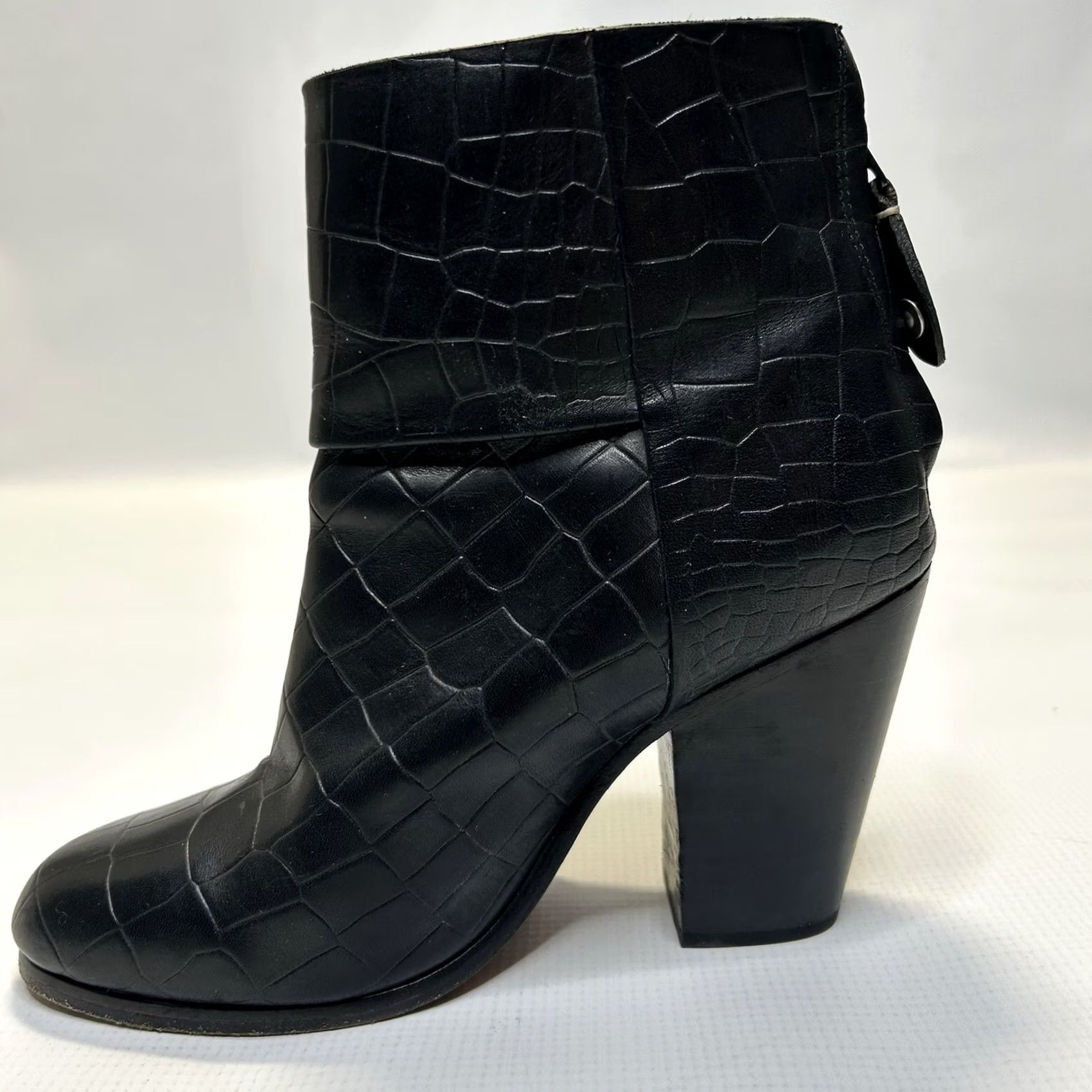 Rag & Bone rag & bone Newbury Croc Embossed Leather Bootie Womens 5.5 Black Ankle Zip Heel Block Leather Lining Patent Outsole Kid/Adult: Women Size US 6 / IT 36 - 3 Thumbnail