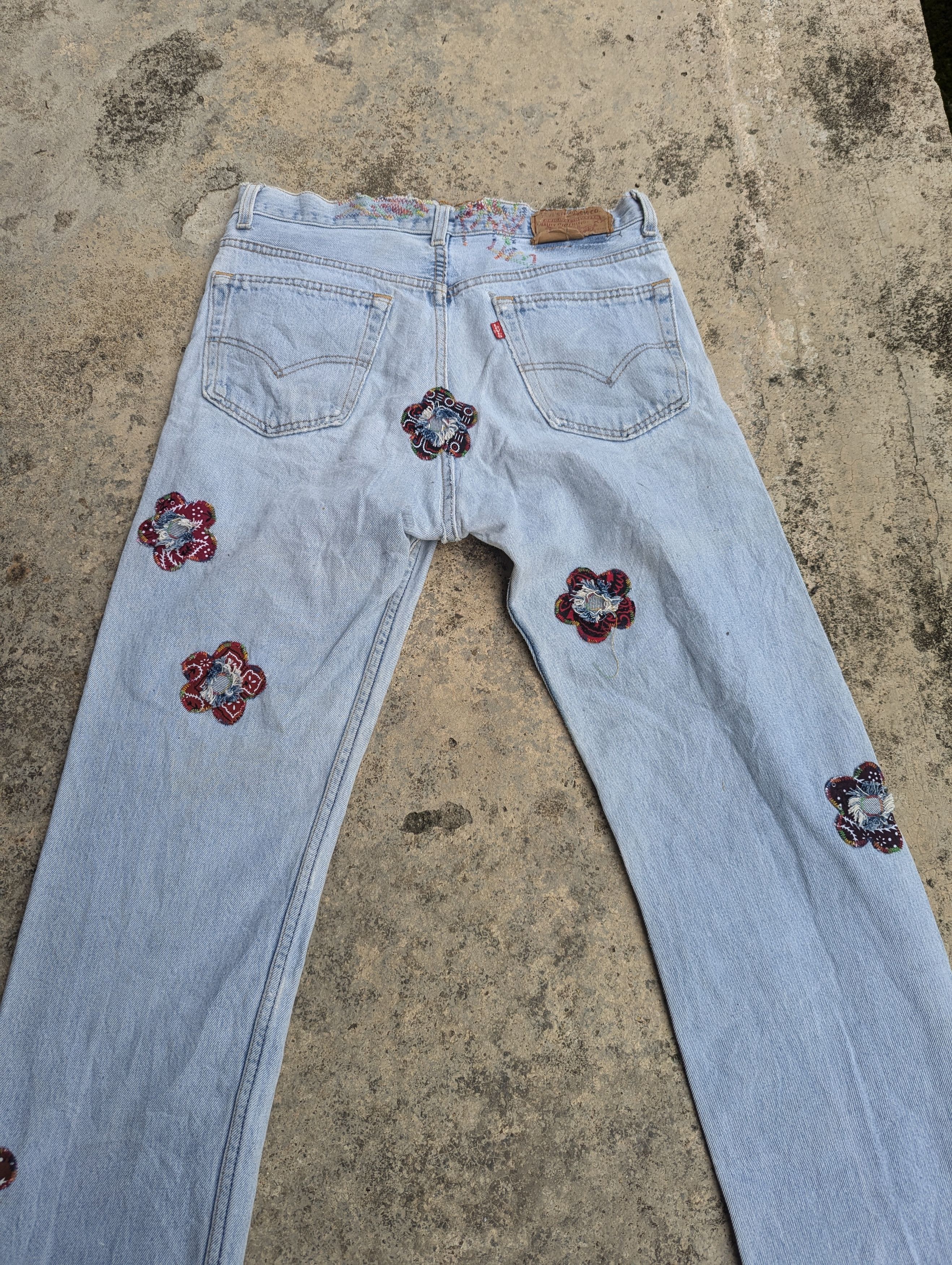 Levi's Vintage Levis 501 Custom Made Flower Patches Size US 31 - 17 Thumbnail