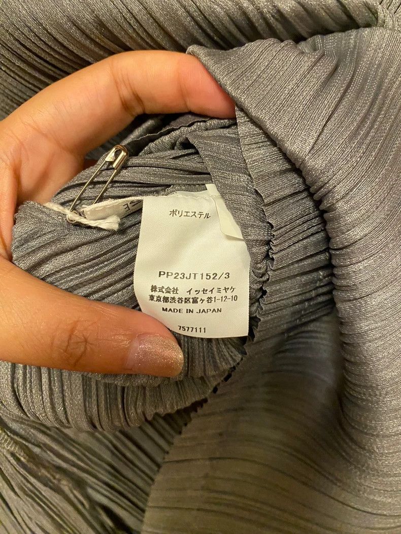Issey Miyake Issey Miyake size:3 Grey pleated long-sleeved dress Size M / US 6-8 / IT 42-44 - 5 Thumbnail
