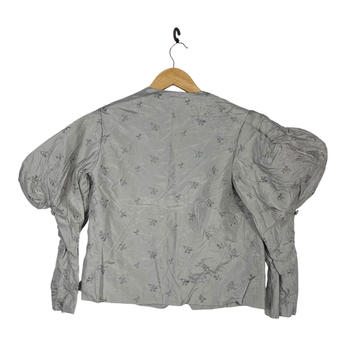 Balenciaga Balenciaga Vintage Cropped Puff Sleeve Blazer Floral Size S / US 4 / IT 40 - 4 Thumbnail