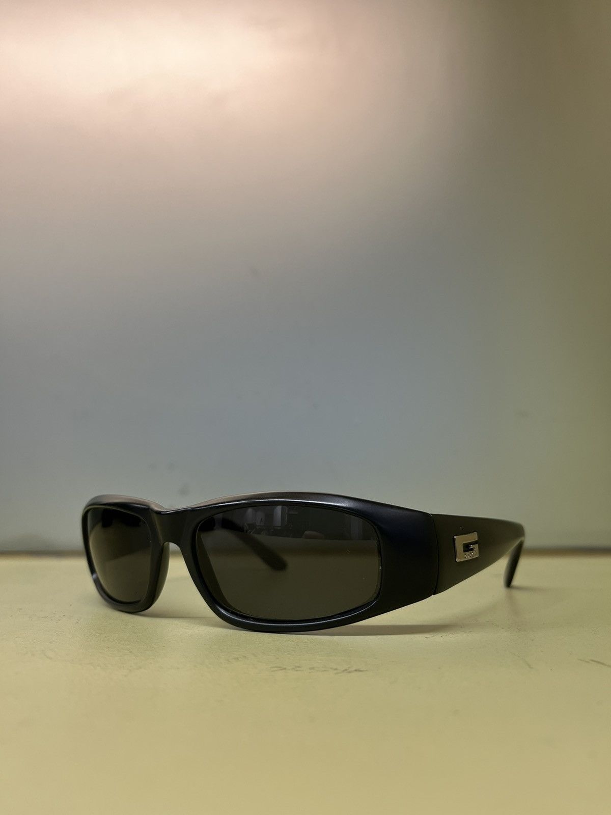 NWT Gucci 1178S Black Round Sunglasses with Gold GG Logo Gucci Black/Gold Gradient GG0113S L main image 2