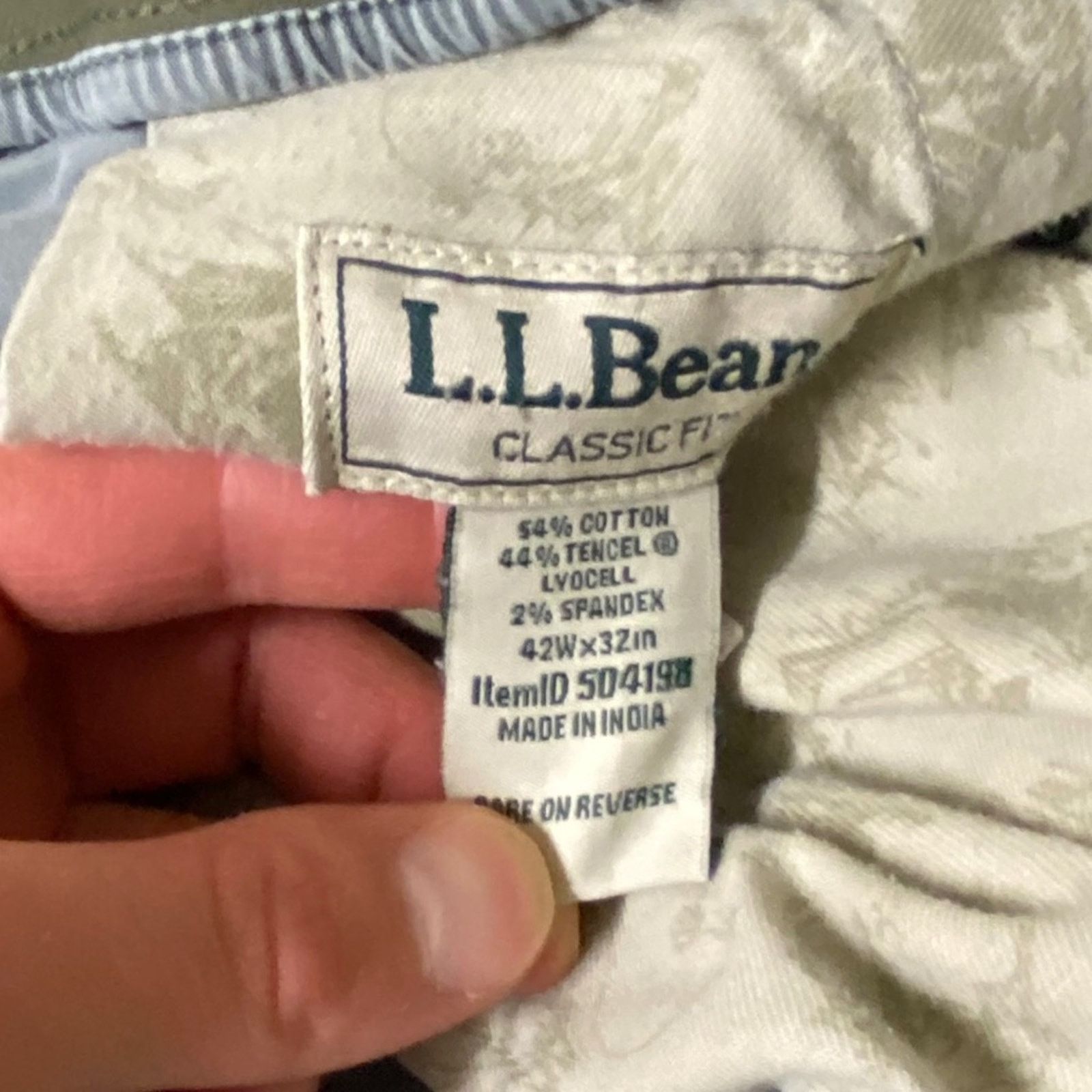 L.L. Bean L.L. Bean Men's Commuter Straight Stretch Chino - 42x32 Size US 42 / EU 58 - 6 Thumbnail
