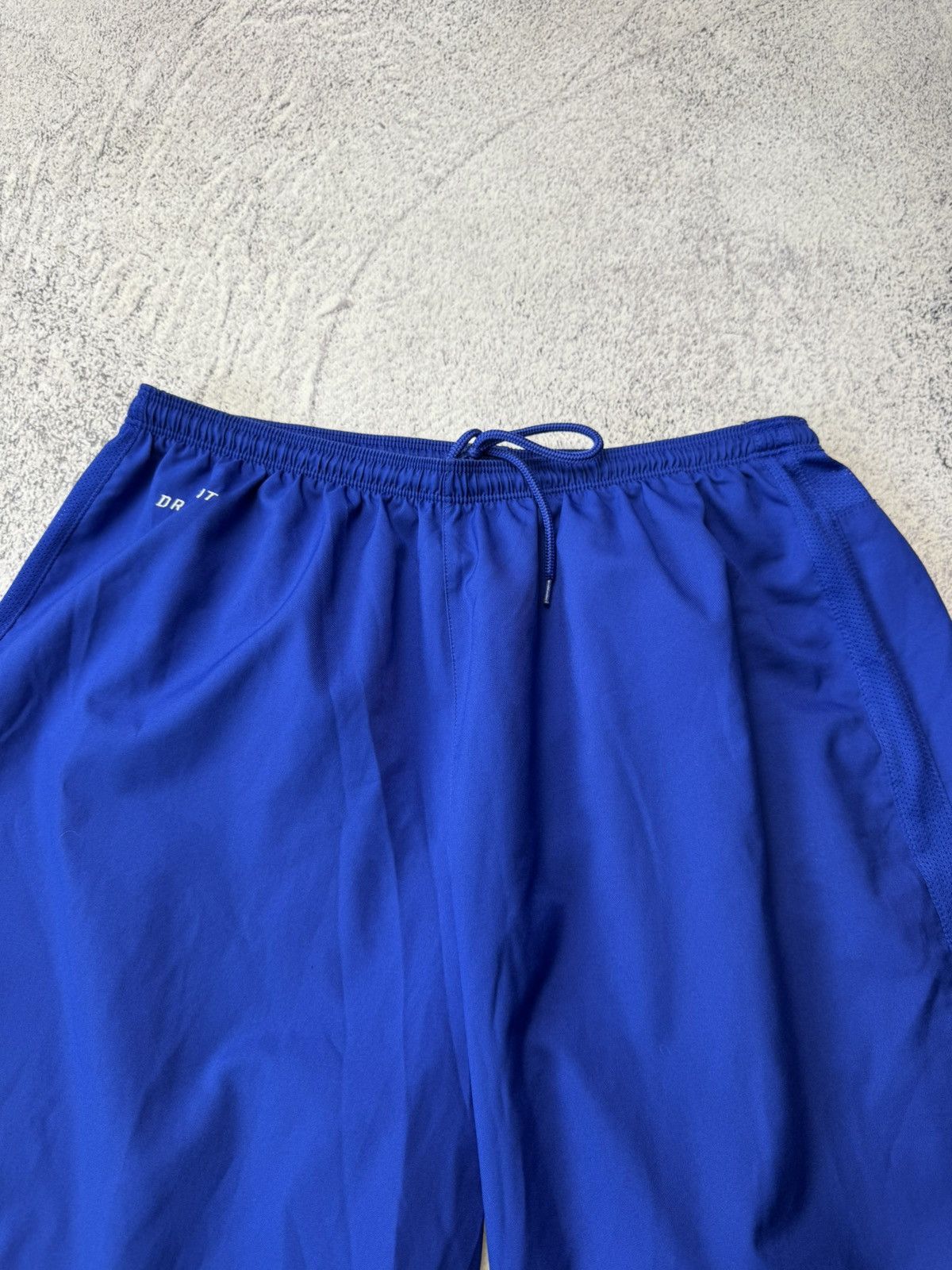 Nike ATLETICO MADRID 2015/2016 HOME FOOTBALL SOCCER SHORTS NIKE Size US 34 / EU 50 - 9 Thumbnail
