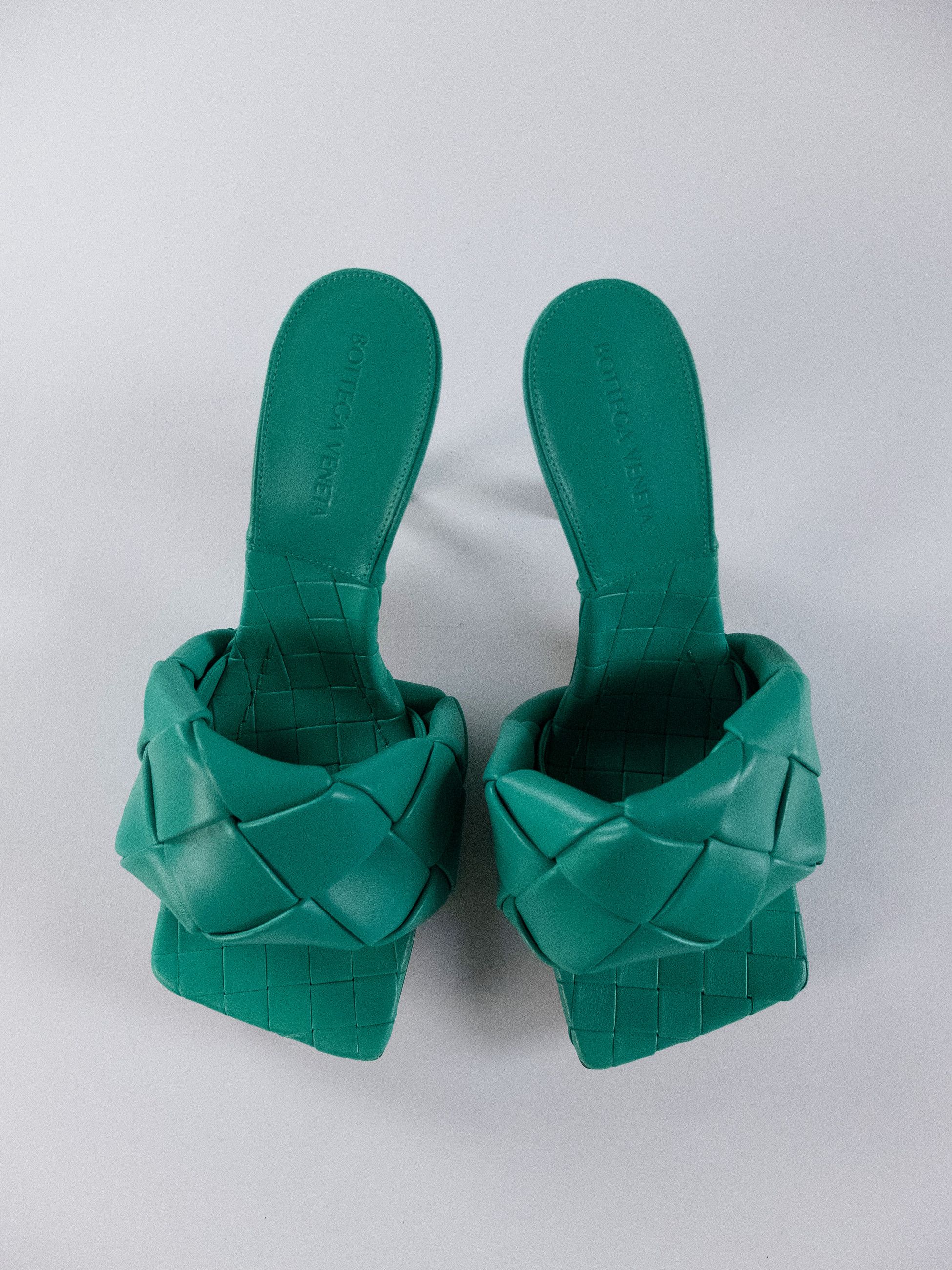 Bottega Veneta BOTTEGA VENETA Lido turquoise green leather mule sandals 7.5 Size US 9 / IT 39 - 2 Thumbnail