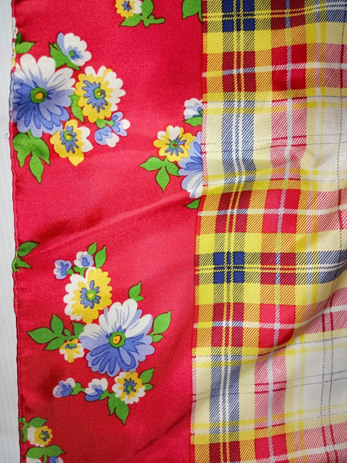 Kenzo KENZO Tokyo JAPAN Red Floral Checkered Vintage Silk Scarf Size ONE SIZE - 6 Thumbnail