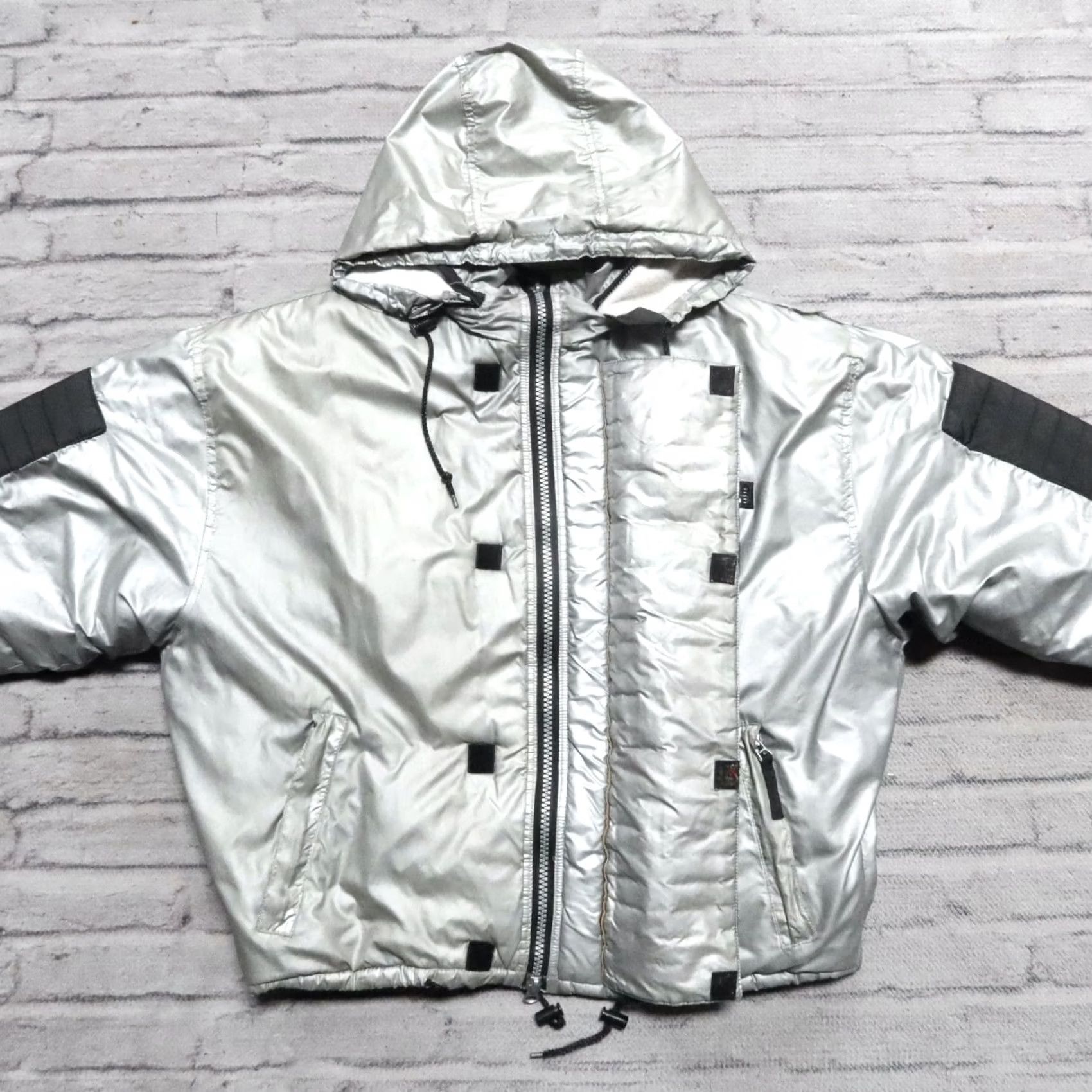 Vintage Vintage Boss Tech Quilted Puffer Jacket M Silver Men Size M Jacket Size US M / EU 48-50 / 2 - 4 Thumbnail