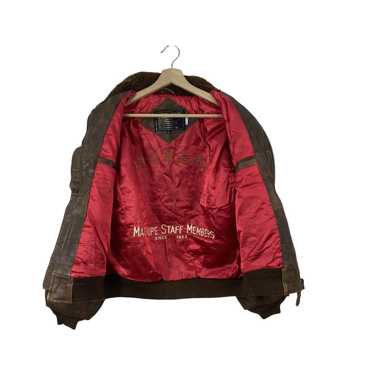 Vintage Vintage DISTRESSED Leather Bomber Jacket Military Patch Size US L / EU 52-54 / 3 - 8 Thumbnail