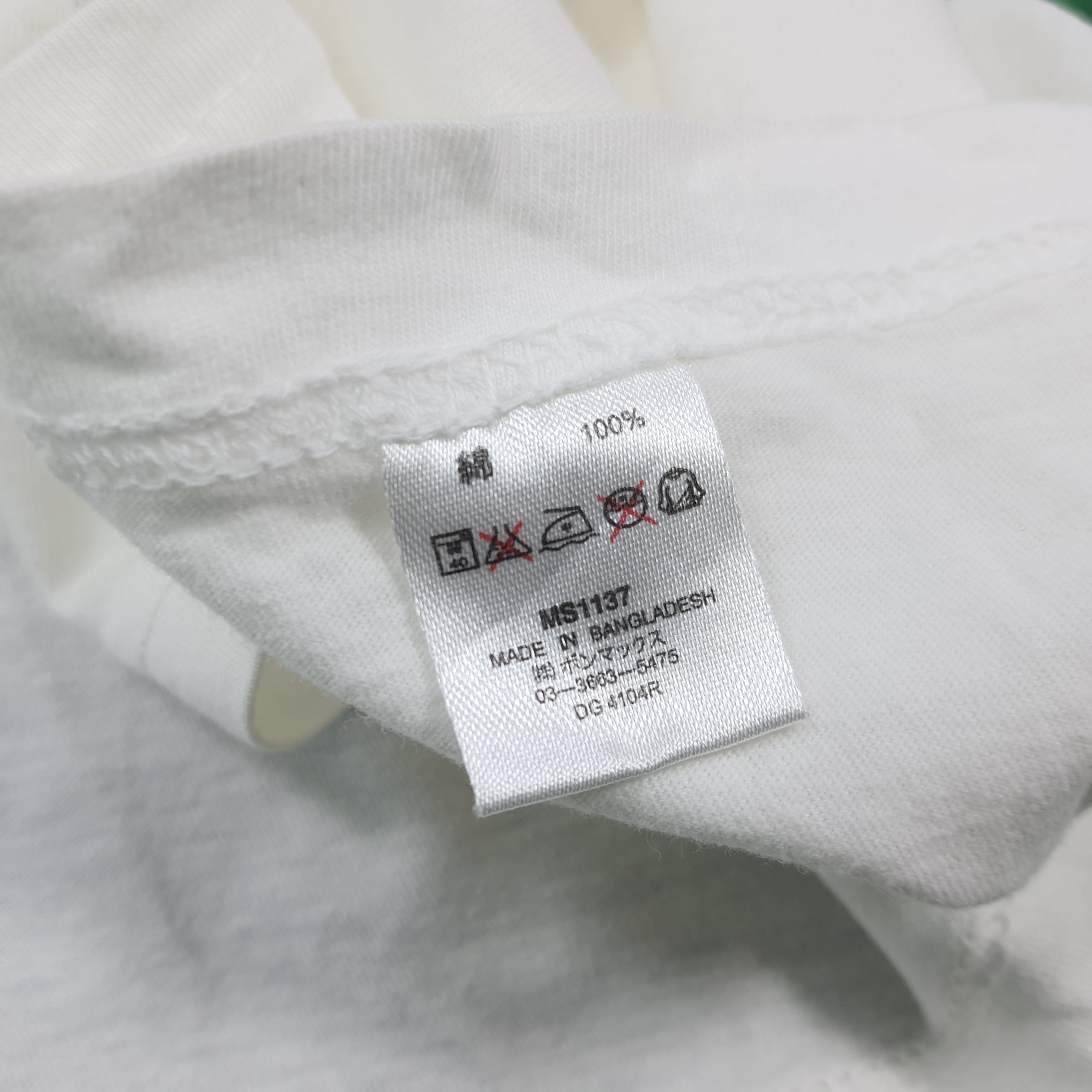 Honda Vintage Akira Narita Honda HRC Racing Tshirt C294N18 Size US L / EU 52-54 / 3 - 8 Thumbnail