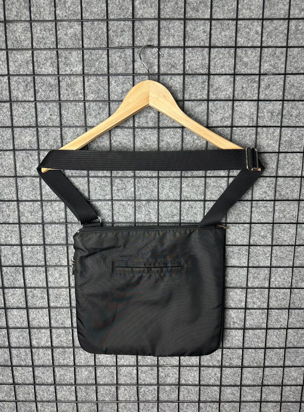 Bogner Bogner Streetwear Expanding Logo Print Crossbody Bag Size OS Size ONE SIZE - 7 Thumbnail