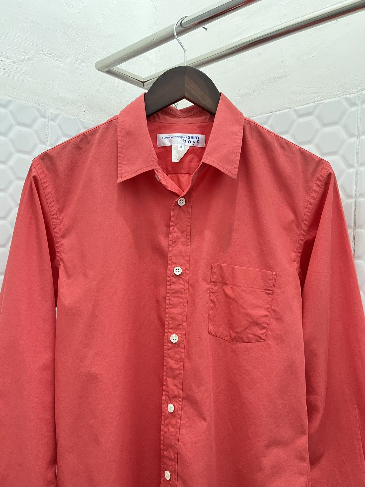 Comme des Garcons × Comme des Garcons SHIRT COMME des GARCONS SHIRT boys spell out shirt Size US M / EU 48-50 / 2 - 8 Thumbnail