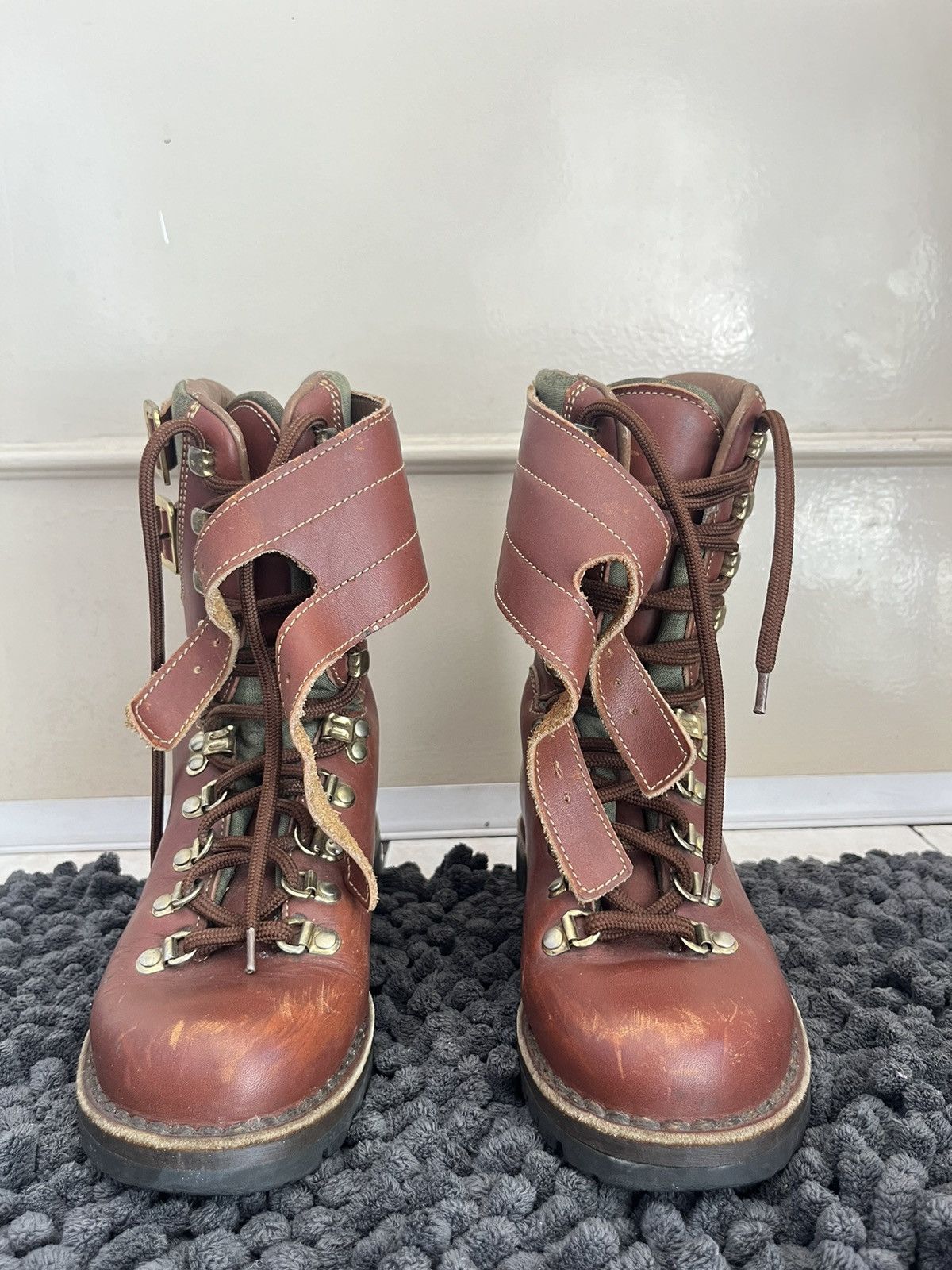 Salvatore Ferragamo Women's SALVATORE FERRAGAMO Brown Leather High Top Boots Size US 7 / IT 37 - 2 Thumbnail