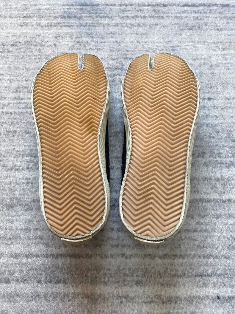 Maison Margiela Maison Margiela Split-toed pig's foot shoes canvas shoes Size US 5.5 / IT 35.5 - 6 Thumbnail