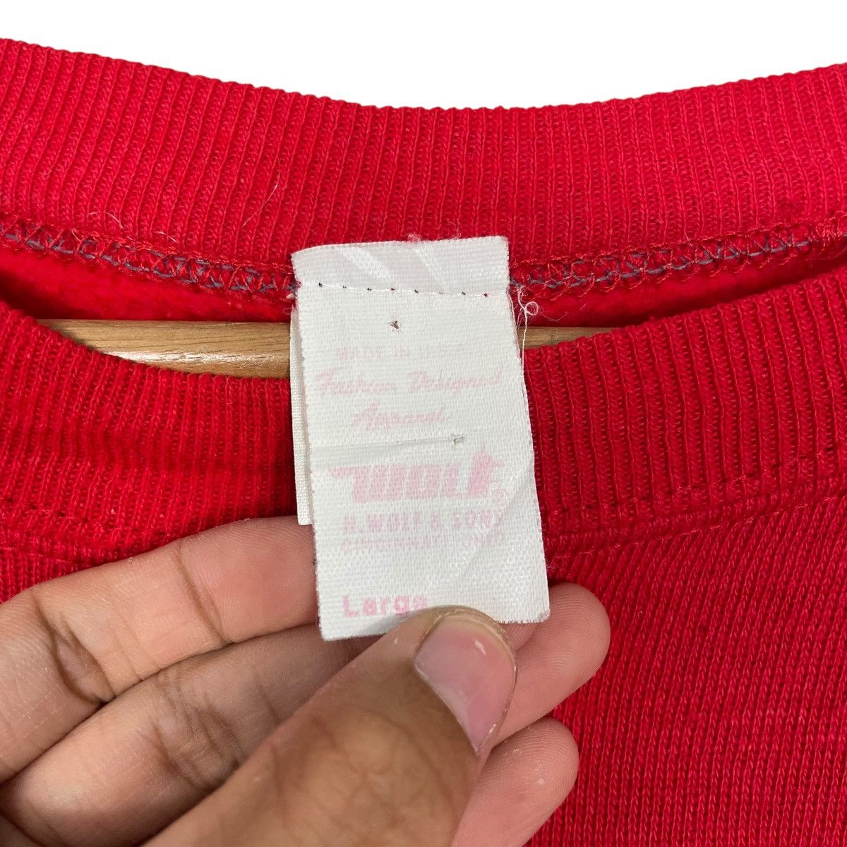 Vintage Vtg 80s Hilton Head University Crewneck Red Sweatshirt Size US L / EU 52-54 / 3 - 10 Thumbnail