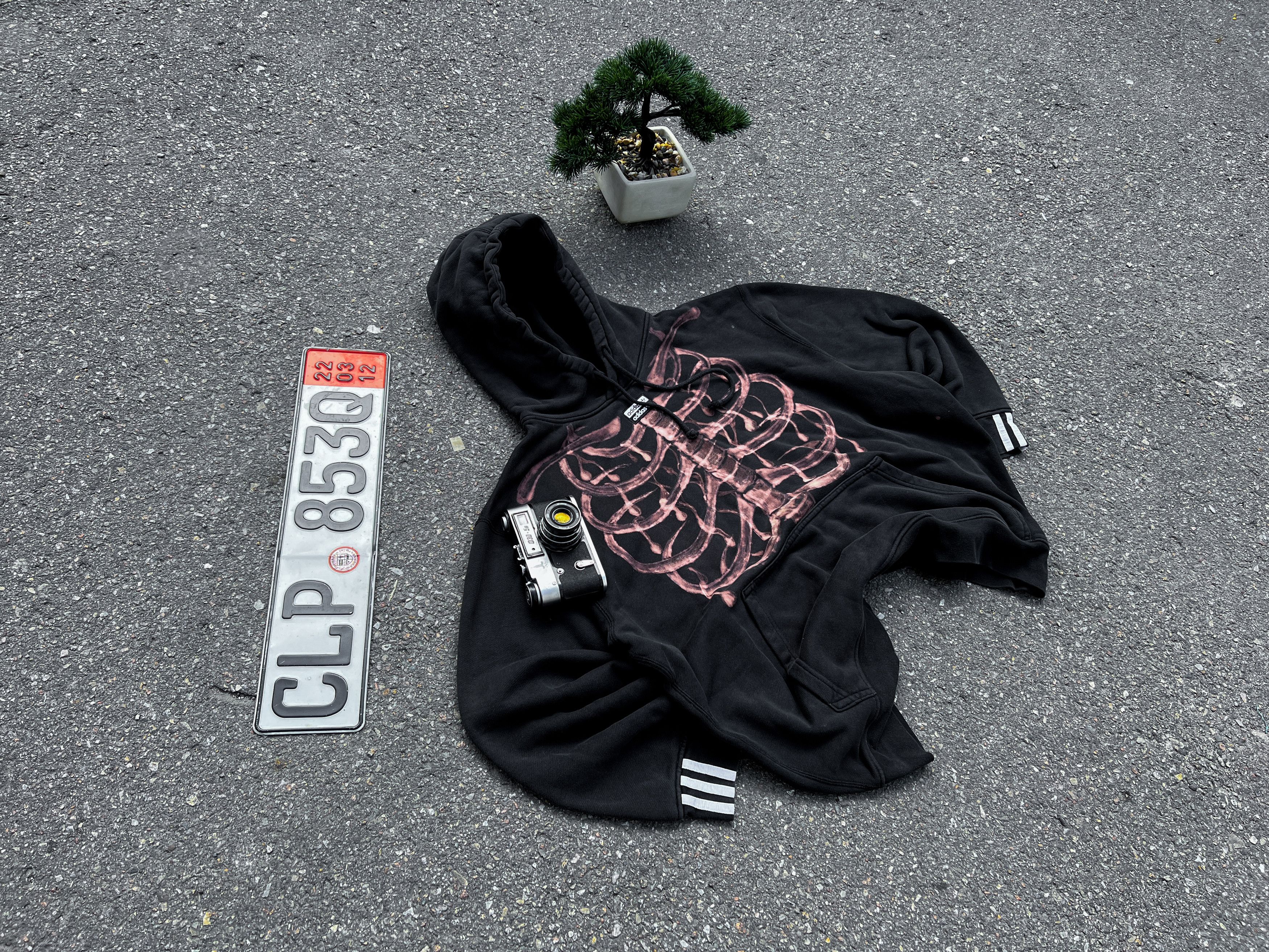Adidas 💲HANDMADE💲Adidas Vintage Custom Skeleton Hoodie Size XL Size US XL / EU 56 / 4 - 2 Thumbnail