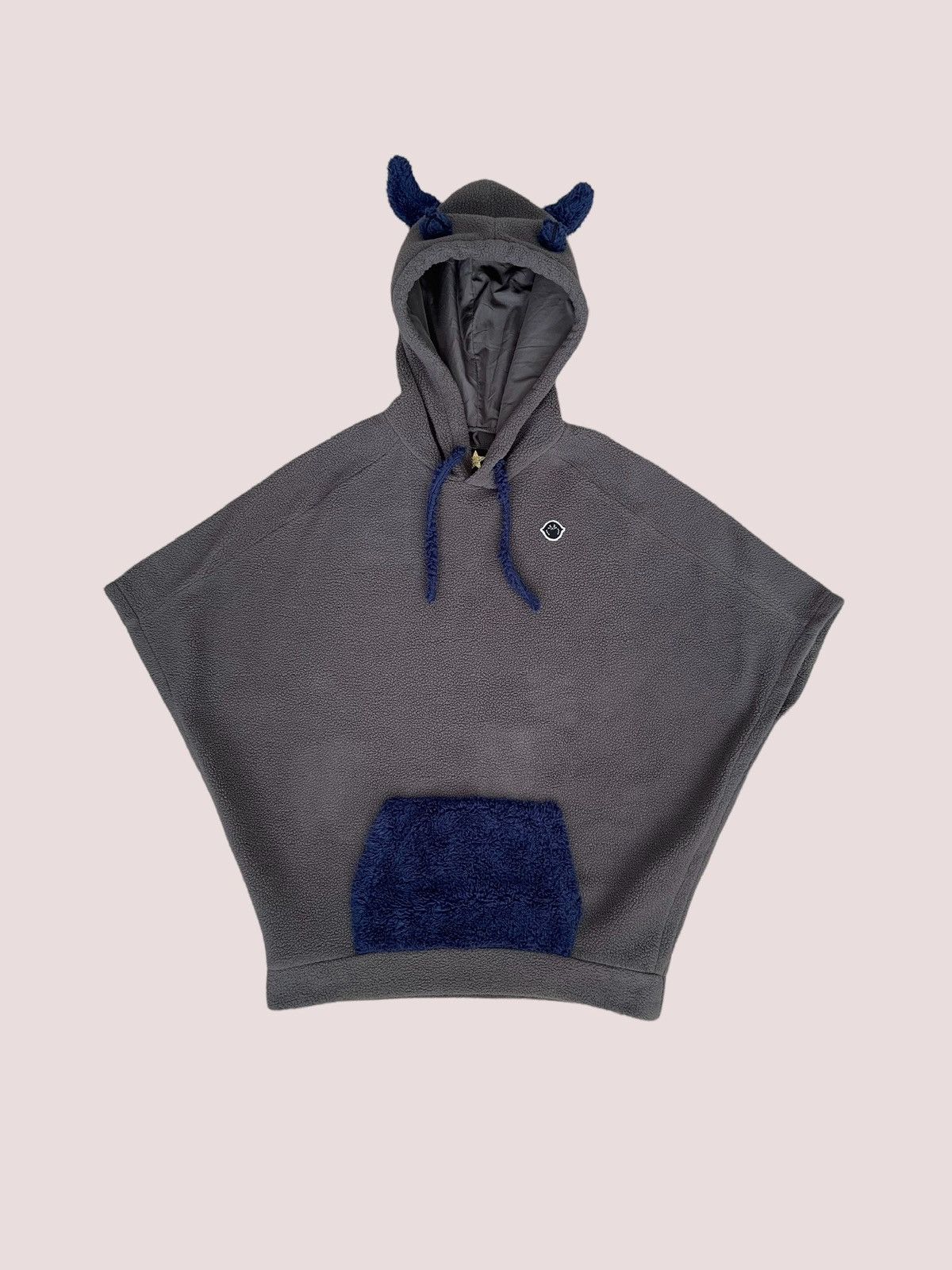 20471120 20471120 Hyoma FW11 Blue Beetle Horn Poncho Hoodie Archive Size US L / EU 52-54 / 3 - 1 Thumbnail