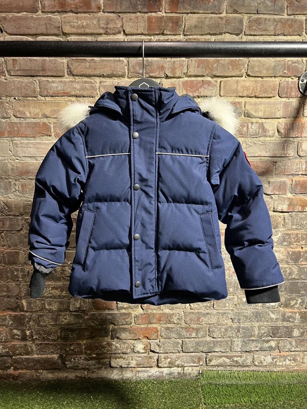 Canada Goose Canada Goose Kids Puffer Jacket Blue Sz. 4-5T Size ONE SIZE - 1 Thumbnail