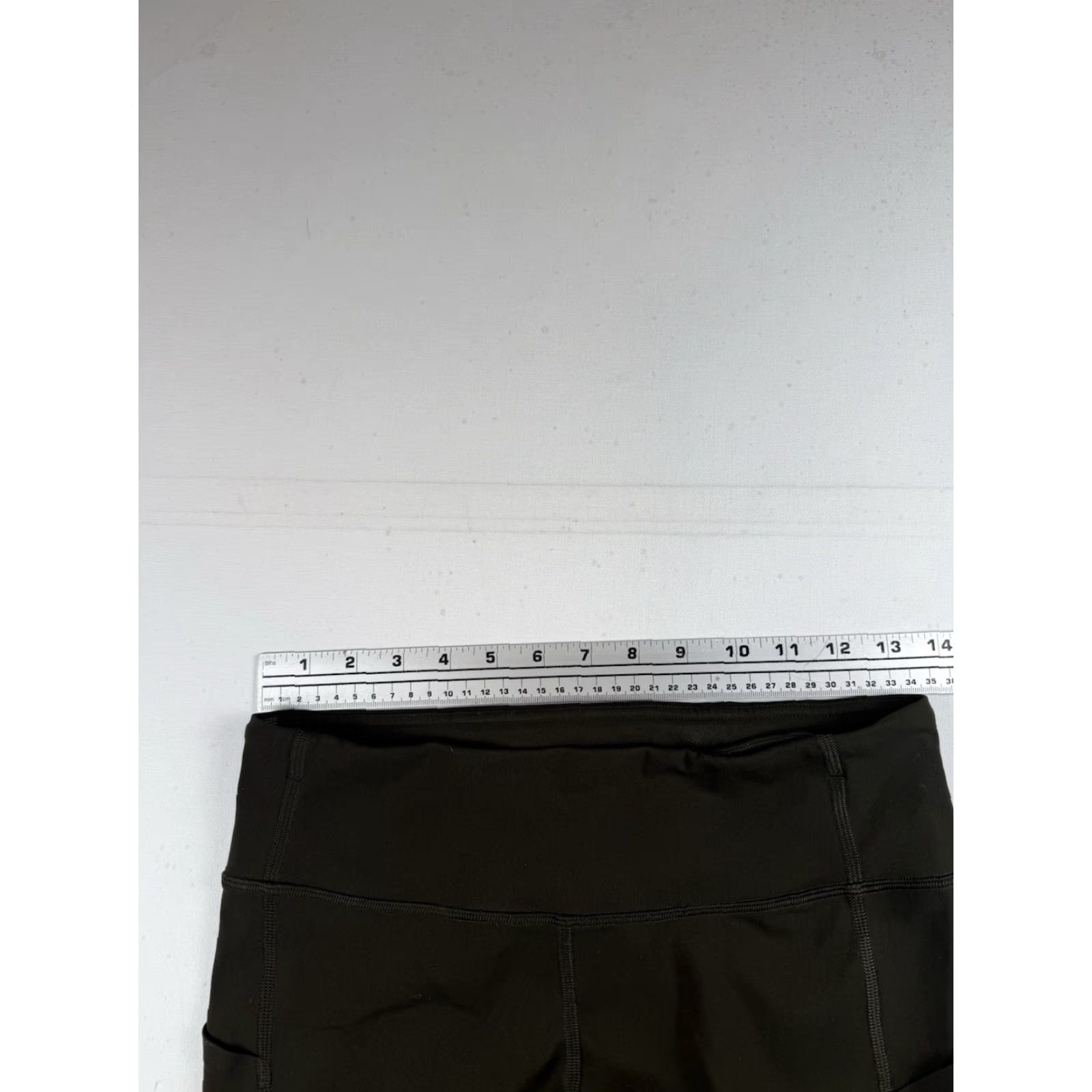 Lululemon Lululemon Pace Rival Crop 22" Dark Olive- Size 6 Leggings Women Regular Inseam 22 in Green Compression Activewear Size ONE SIZE - 4 Thumbnail