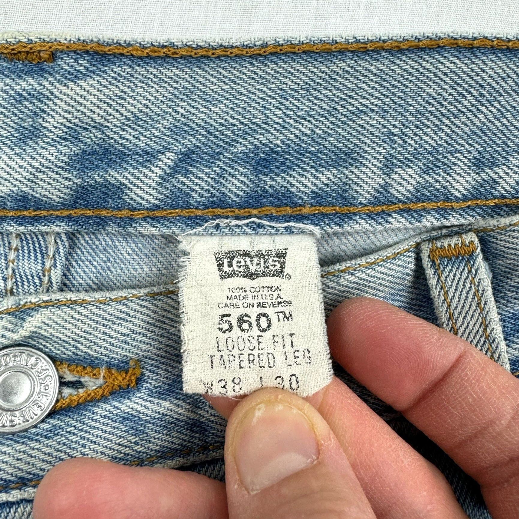 Levi's VINTAGE Levi's 560 Jeans Mens Regular 38x30 Blue Loose Fit Tapered Grunge 90s USA Stains Size US 38 / EU 54 - 4 Thumbnail
