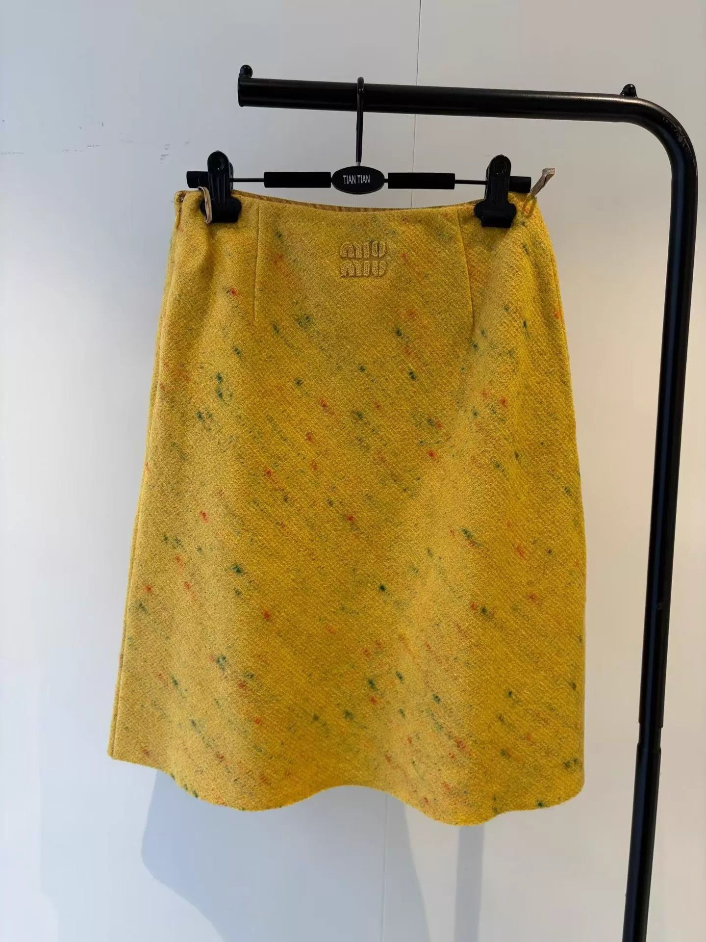 Miu Miu Miu Miu 25FW Yellow Twill Wool Skirt 38 Mint Size 26" / US 2 / IT 38 - 1 Thumbnail