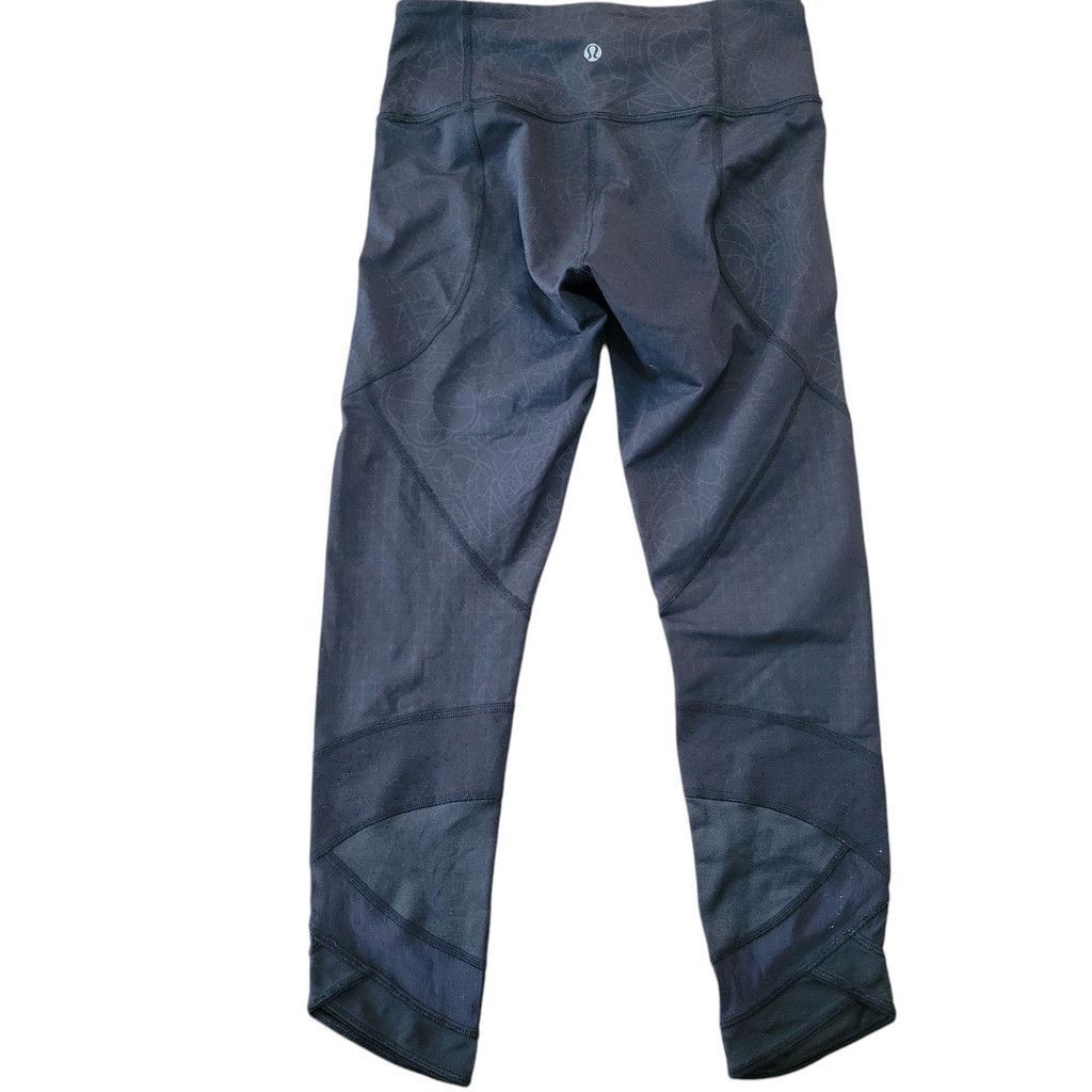 Lululemon Lululemon Athletica Leggings Women's Size 4 Black Waist 24" Size 27" / US 4 / IT 40 - 2 Thumbnail