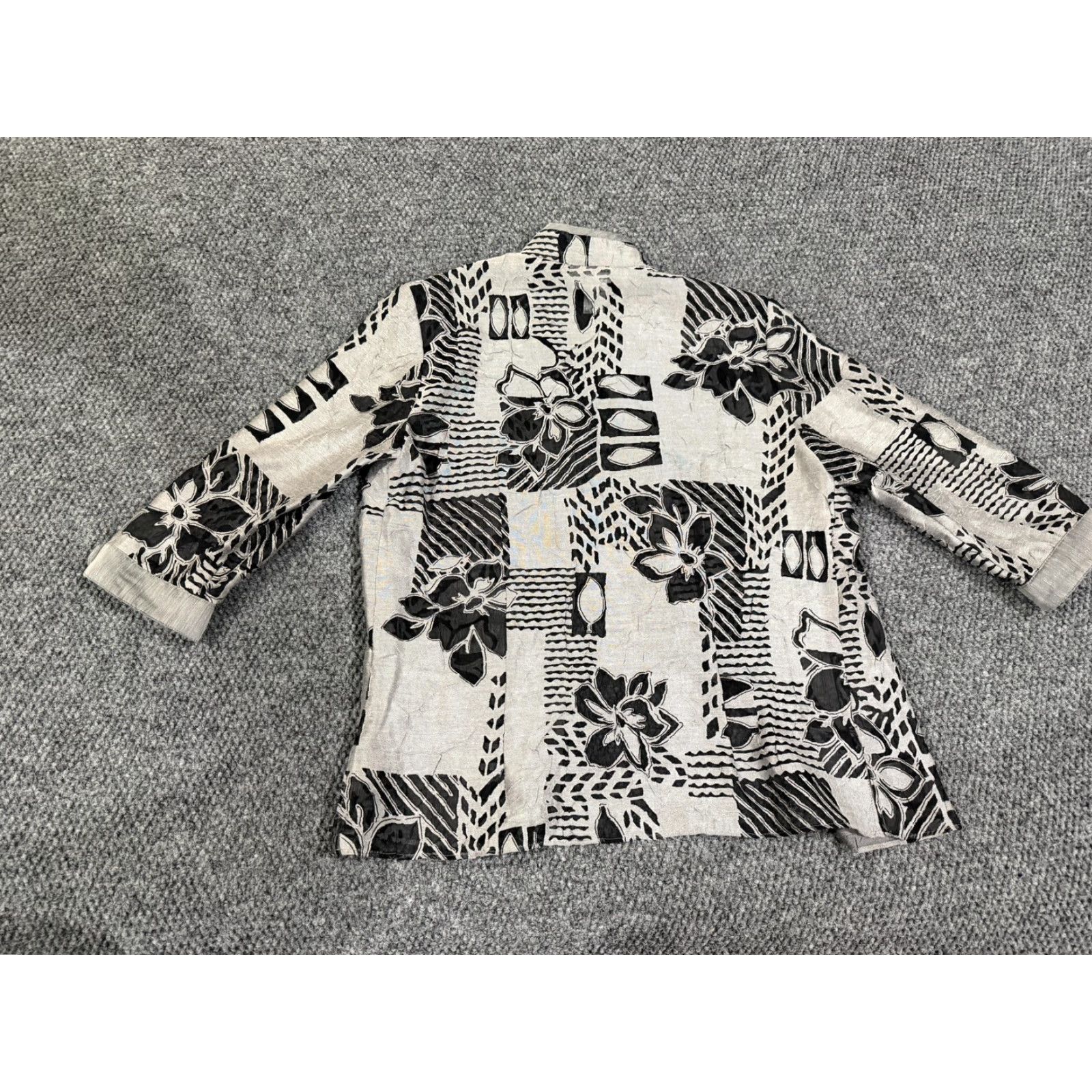 Coldwater Creek VINTAGE Coldwater Creek Jacket Womens Petite 8 Gray Floral Kimono 3/4 Sleeve Open Front Size M / US 6-8 / IT 42-44 - 7 Thumbnail