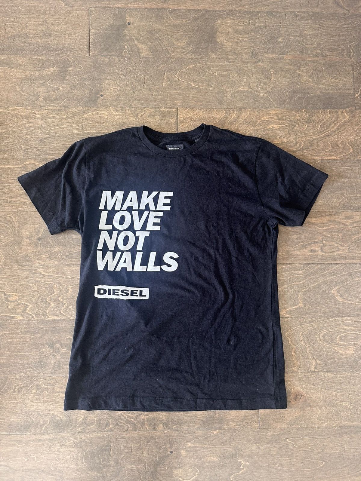 Diesel Diesel "MAKE LOVE NOT WALLS" short sleeve t-shirt Size US M / EU 48-50 / 2 - 1 Thumbnail