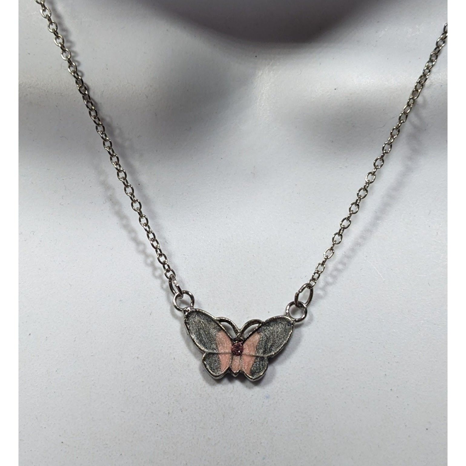 Other Fairycore Butterfly Pendant Necklace With Pink And Silver To Size ONE SIZE - 2 Thumbnail